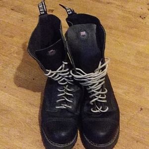 14 hole steel toe grinders *not docs